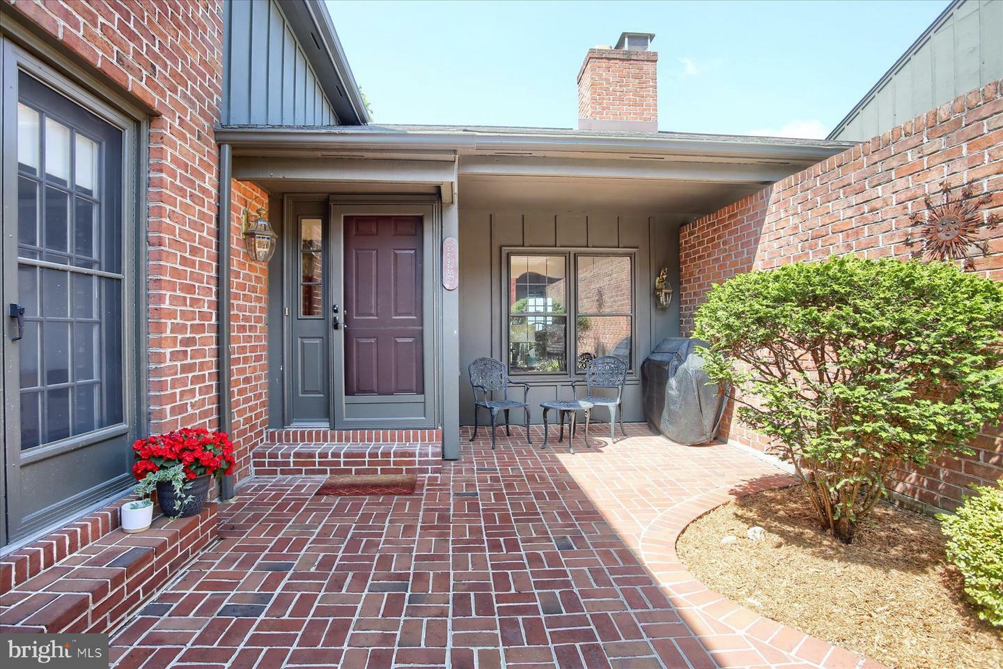 1177 Draymore Court  Hummelstown PA 17036 photo