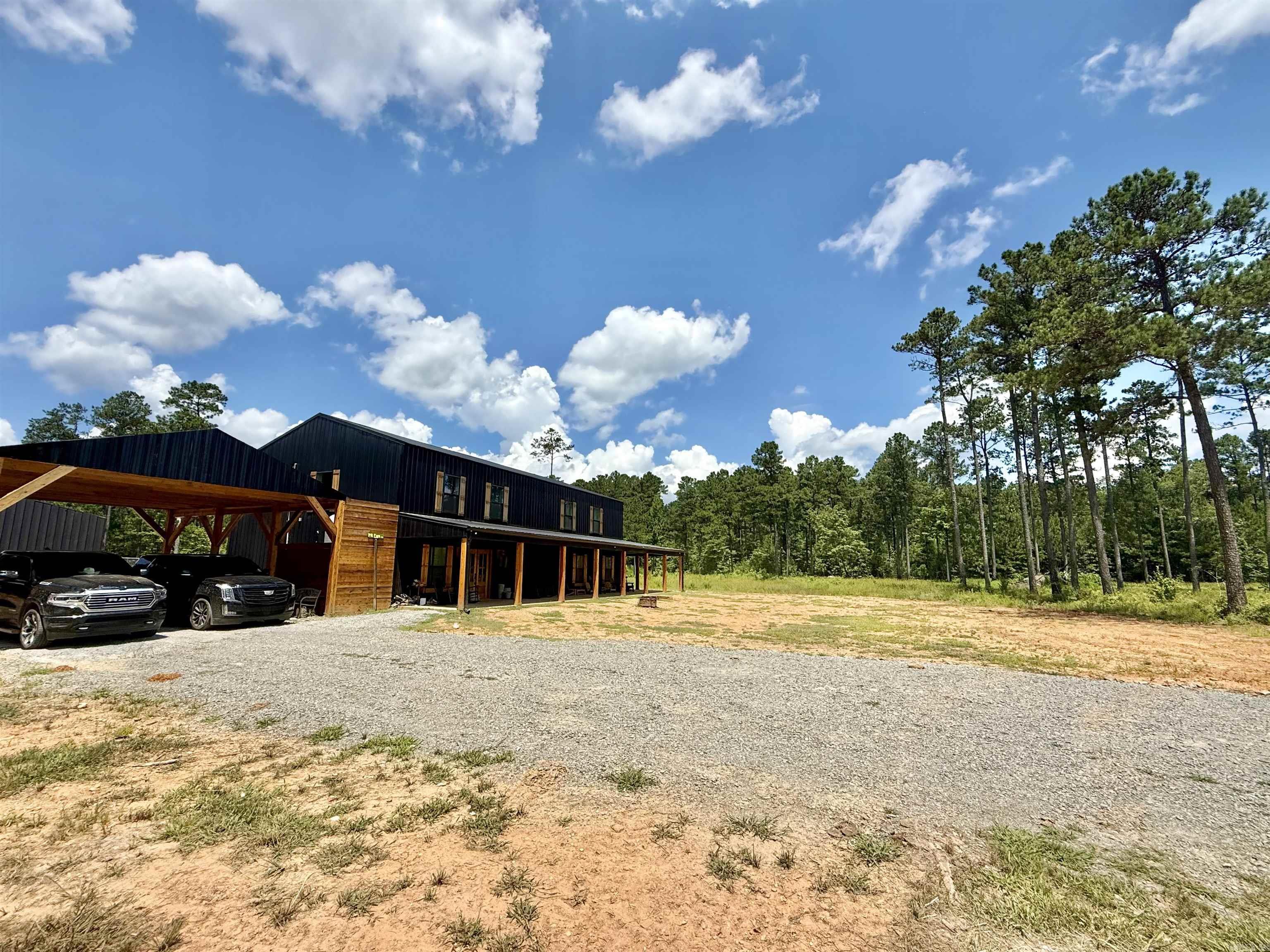 Property Photo: 1101 Pr Fam Lane AR 72167