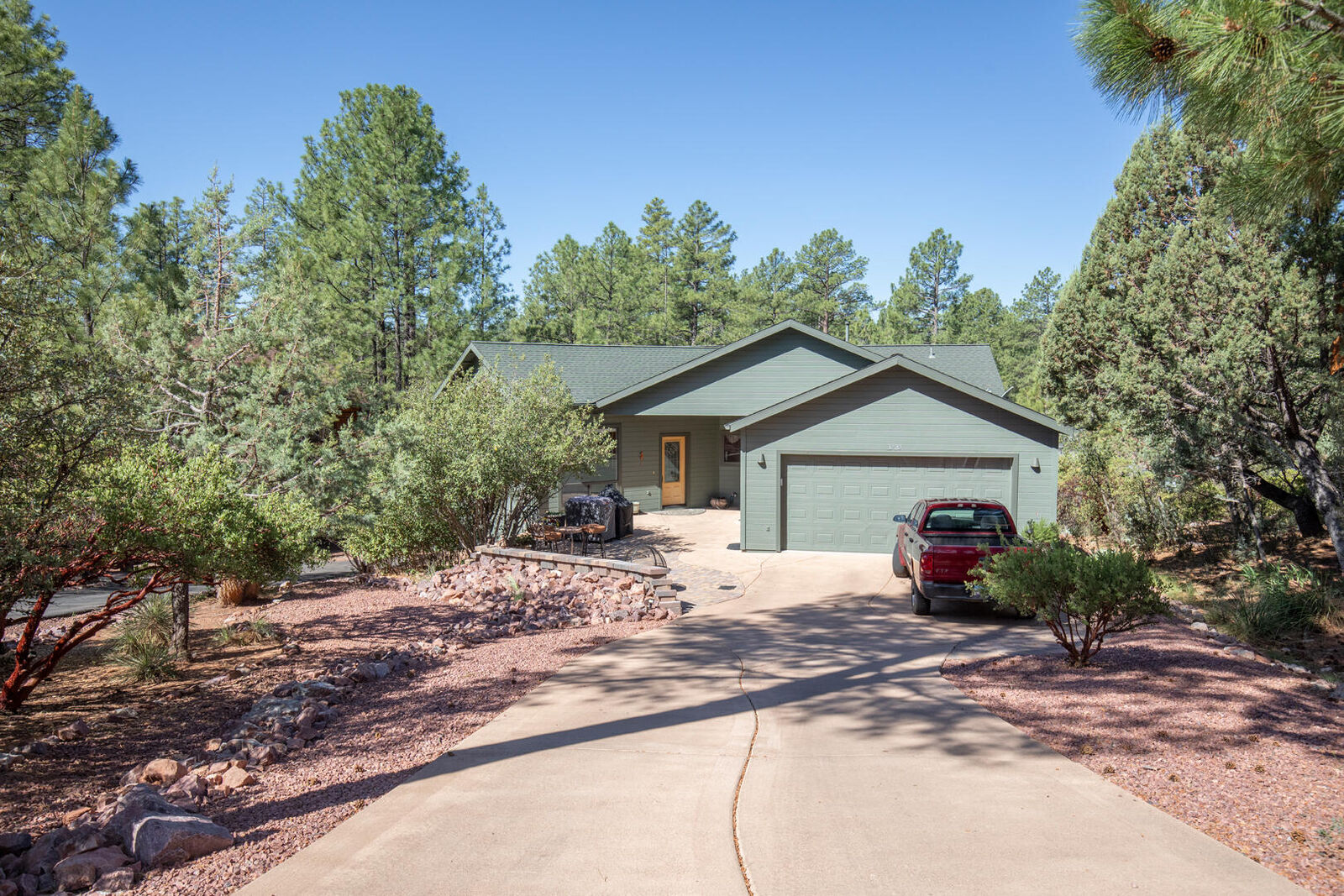 Property Photo: 3720 N Elk Rub Lane AZ 85544