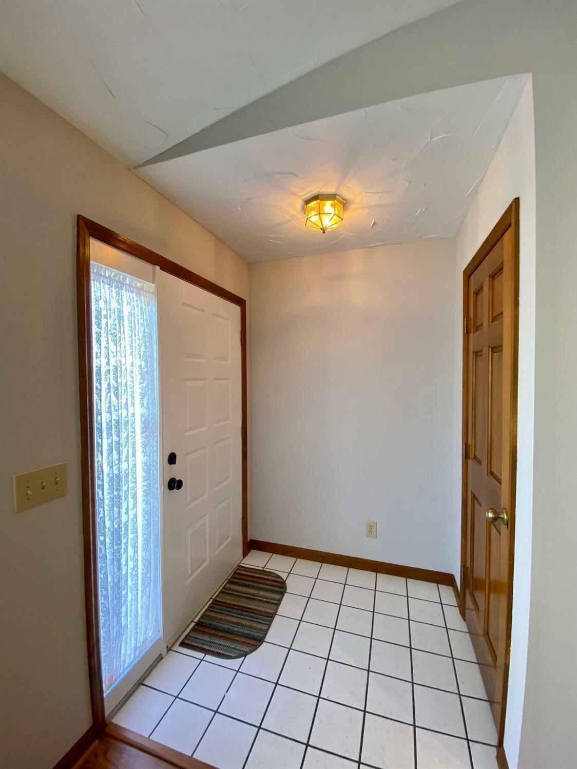 Property Photo:  16 Fairgreen Circle  OH 45014 