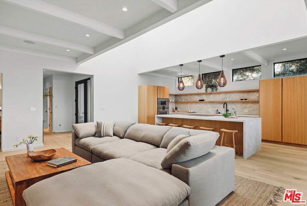 Property Photo: 31376 Broad Beach Rd CA 90265