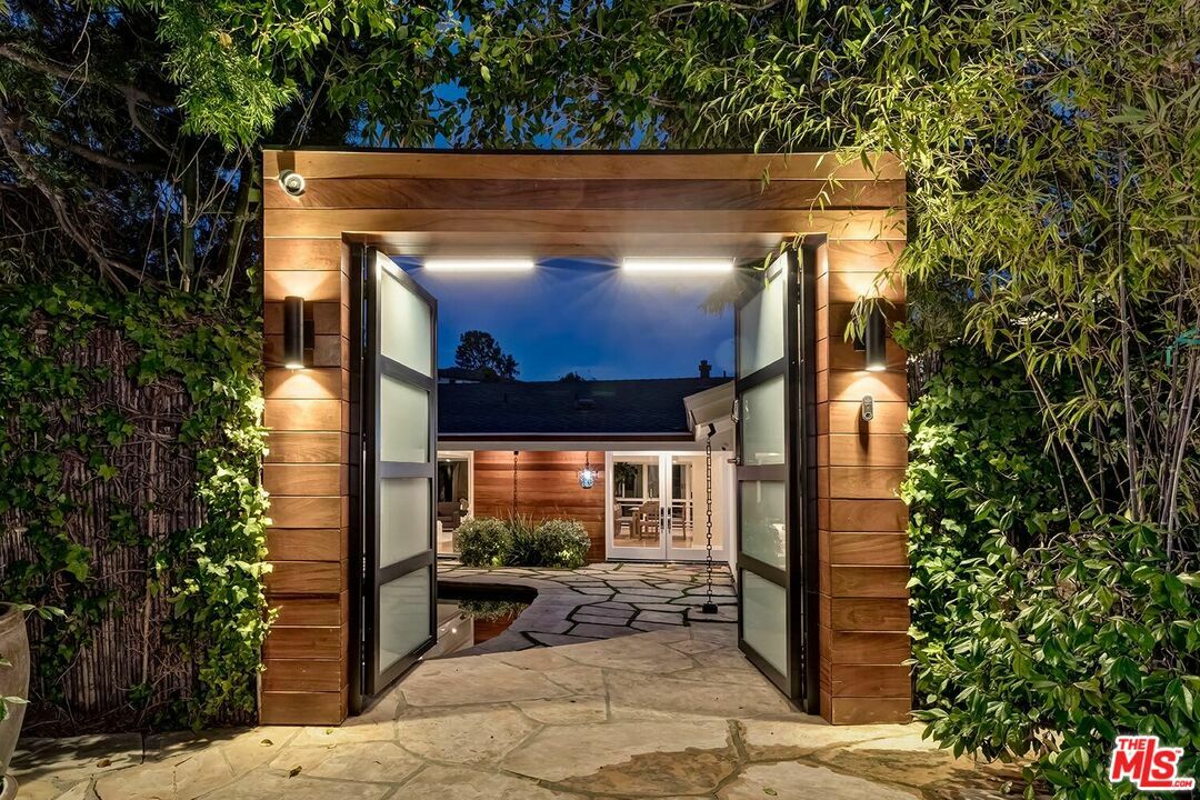 Property Photo: 9316 Beverly Crest Dr CA 90210