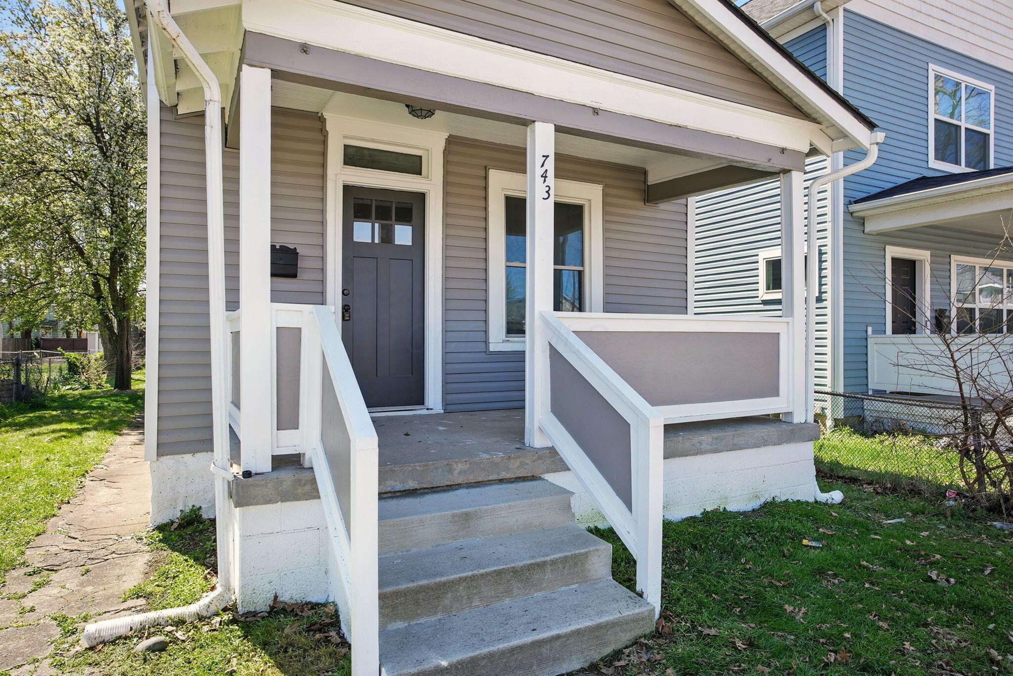 Property Photo: 743 Reinhard Avenue OH 43206