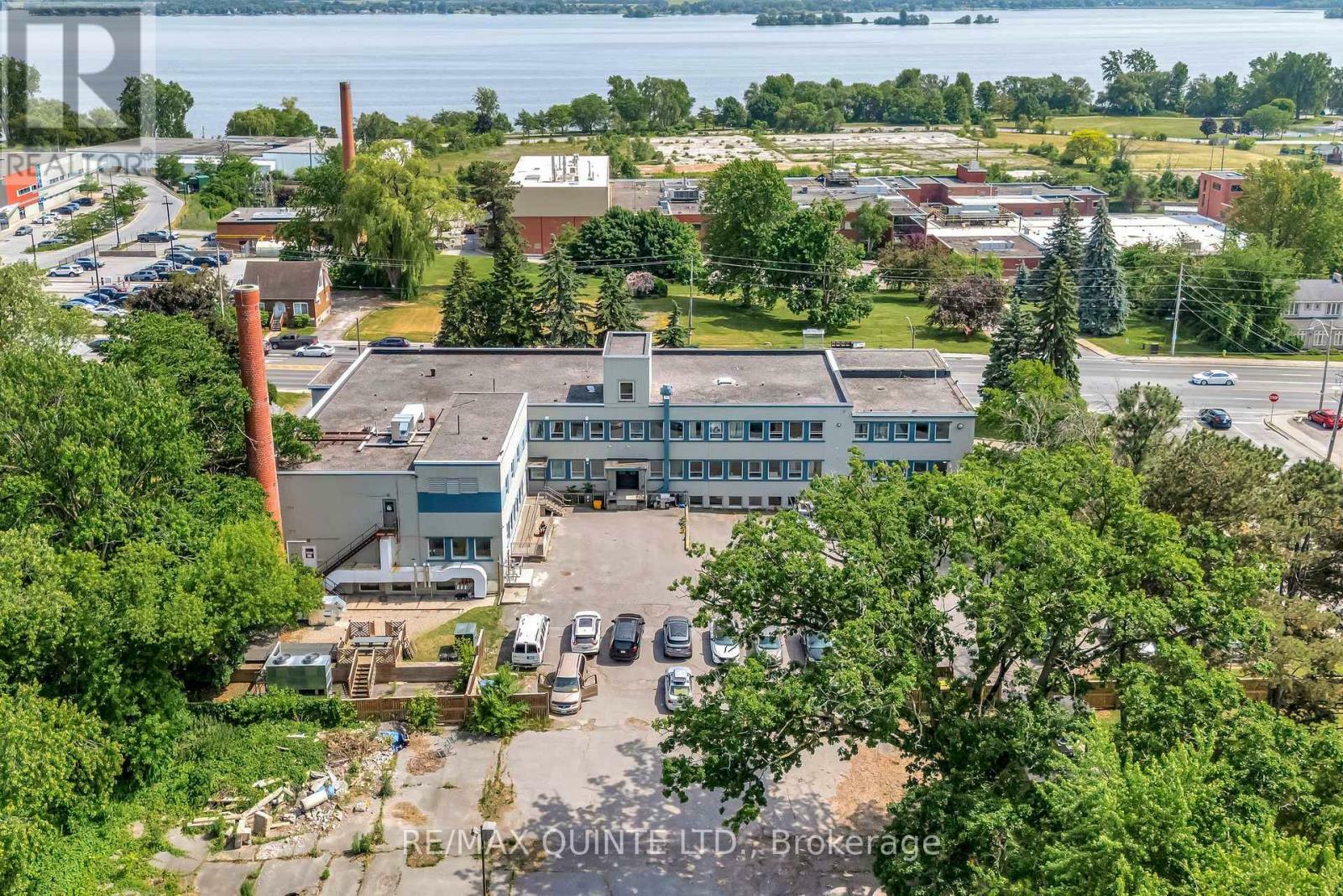 Property Photo:  228 Dundas Street East  ON K8N 1E4 