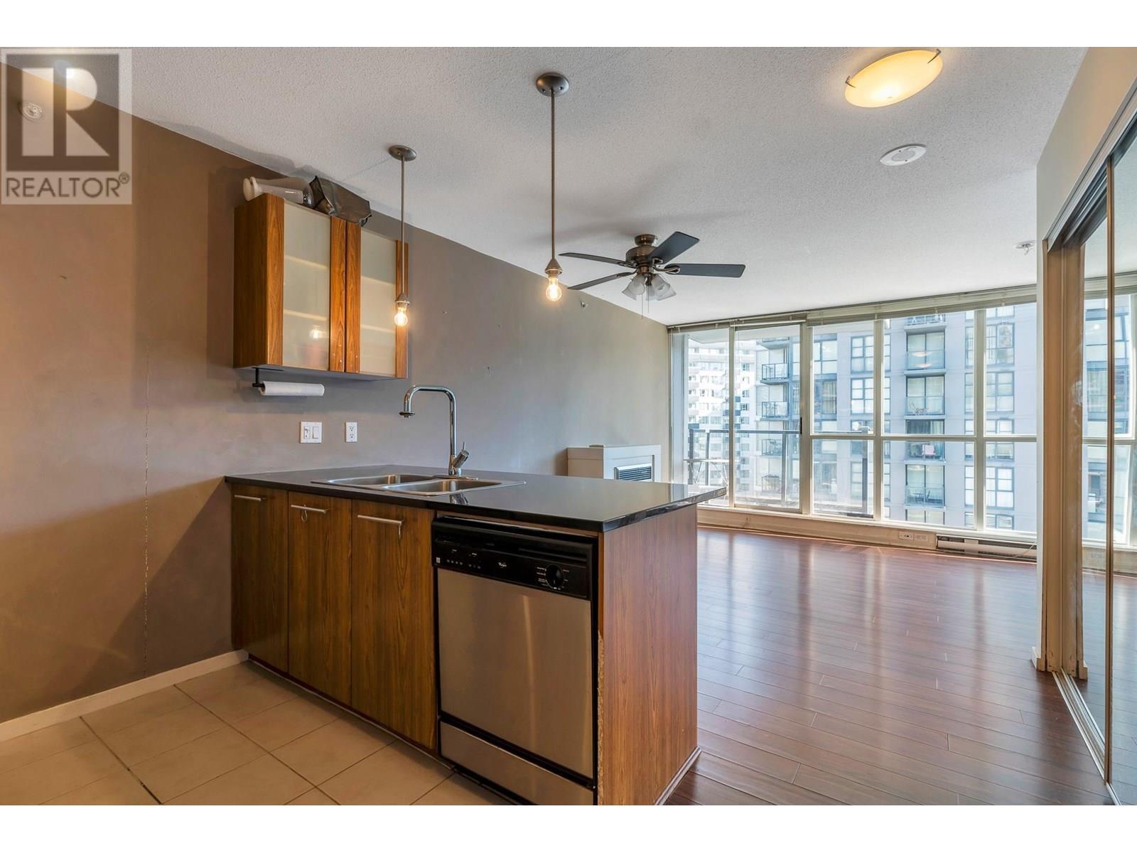 Property Photo: 1199 Seymour Street 903 BC V6B 1K3