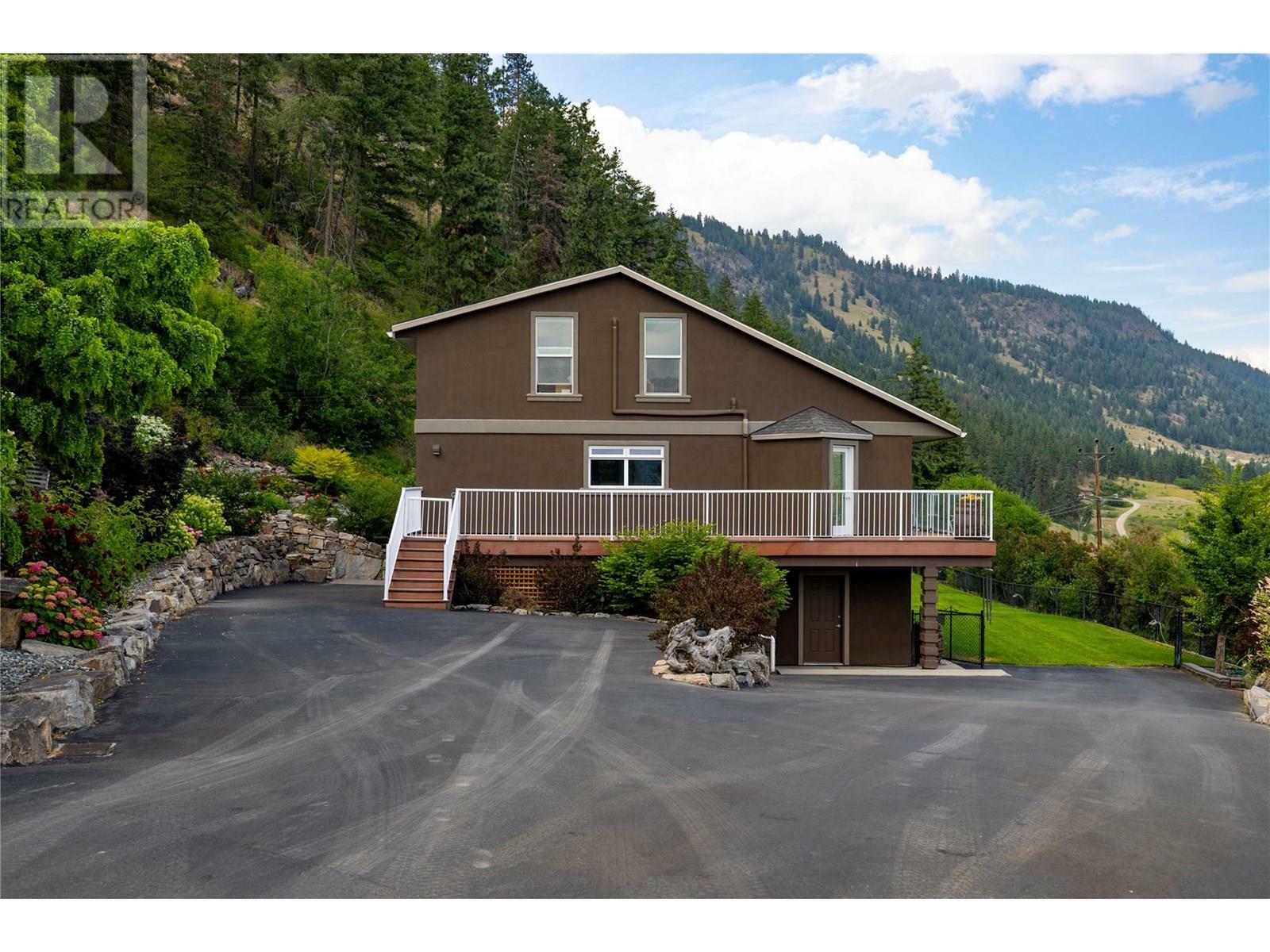 Property Photo: 16904 Gatzke Road BC V4V 2J1
