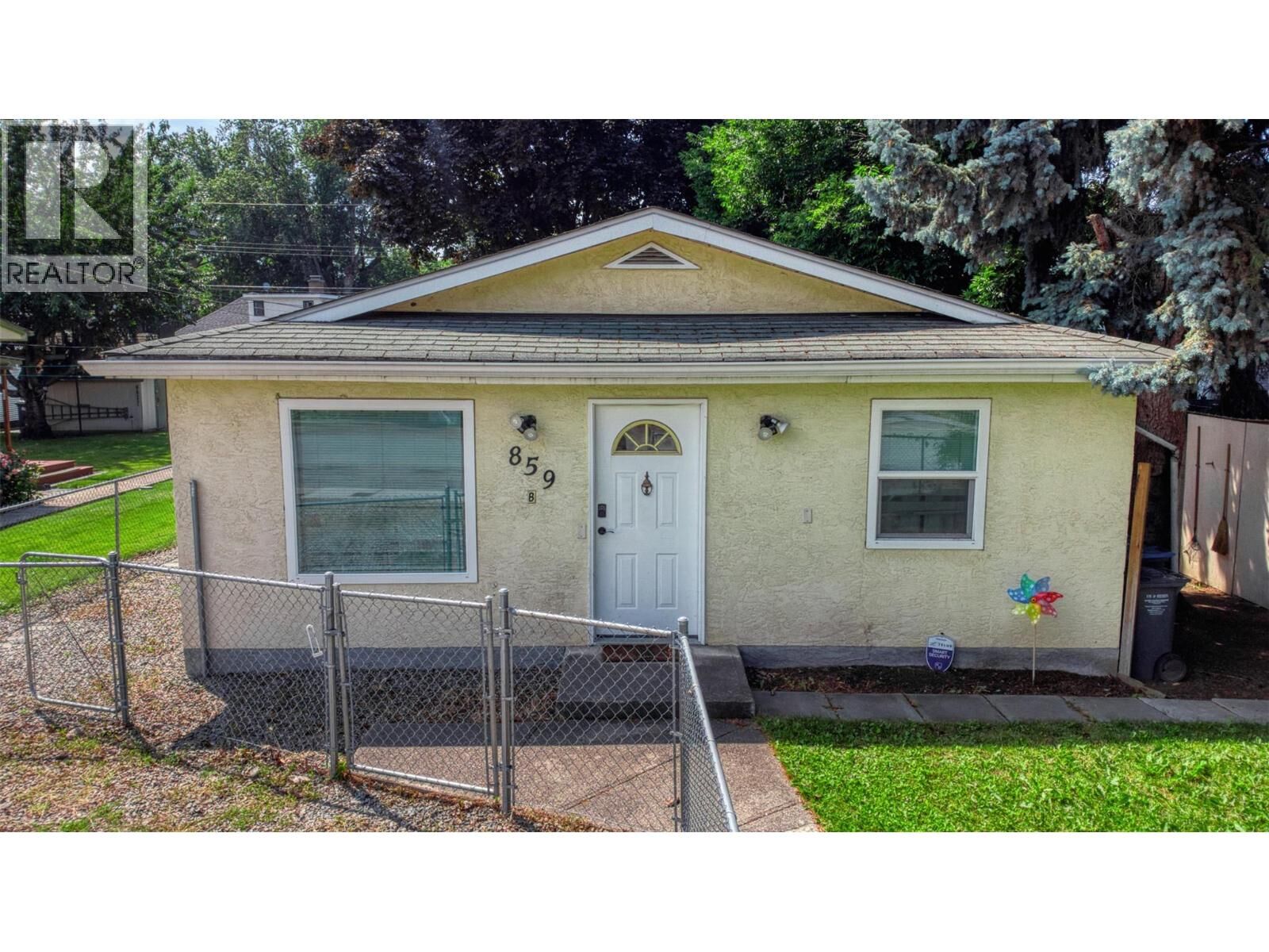 Photo de la propriété: 859 Lawson Avenue BC V1Y 6S9