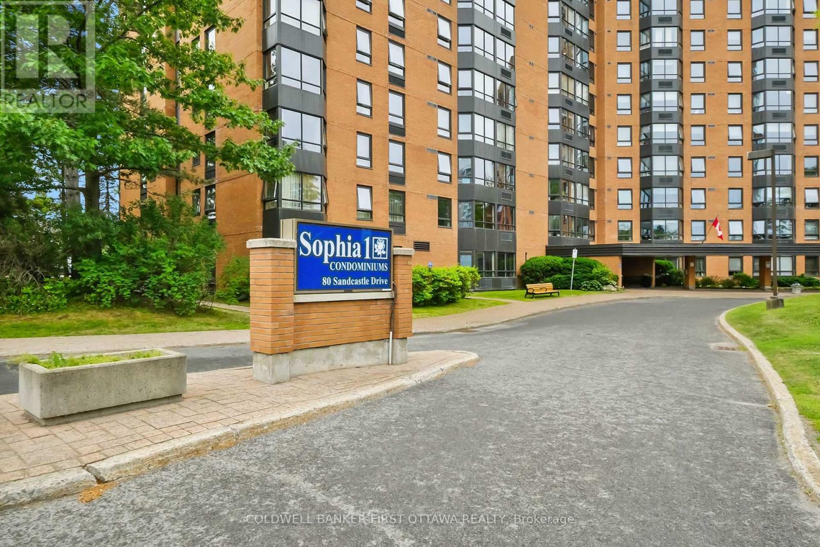 Property Photo:  80 Sandcastle Drive 412  ON K2H 9E7 