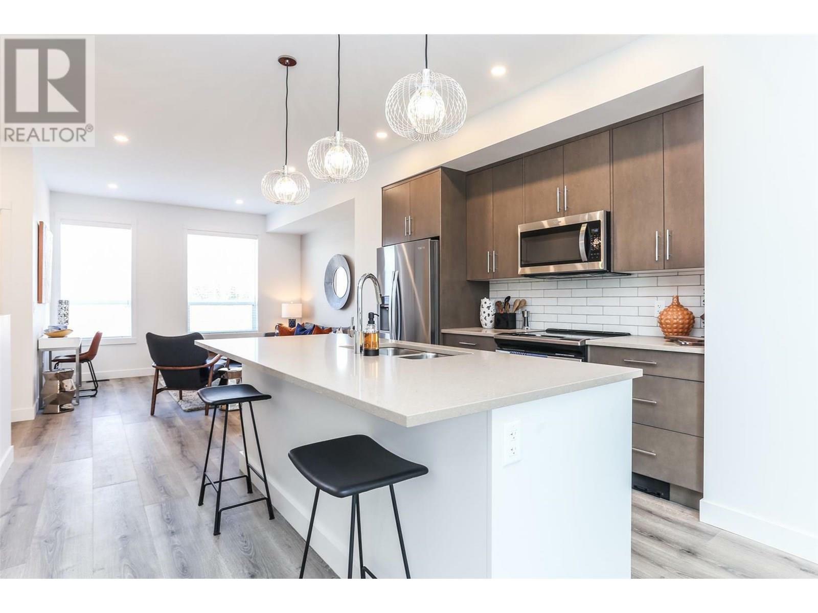 Photo de la propriété: 610 Academy Way 34 BC V1V 0H2