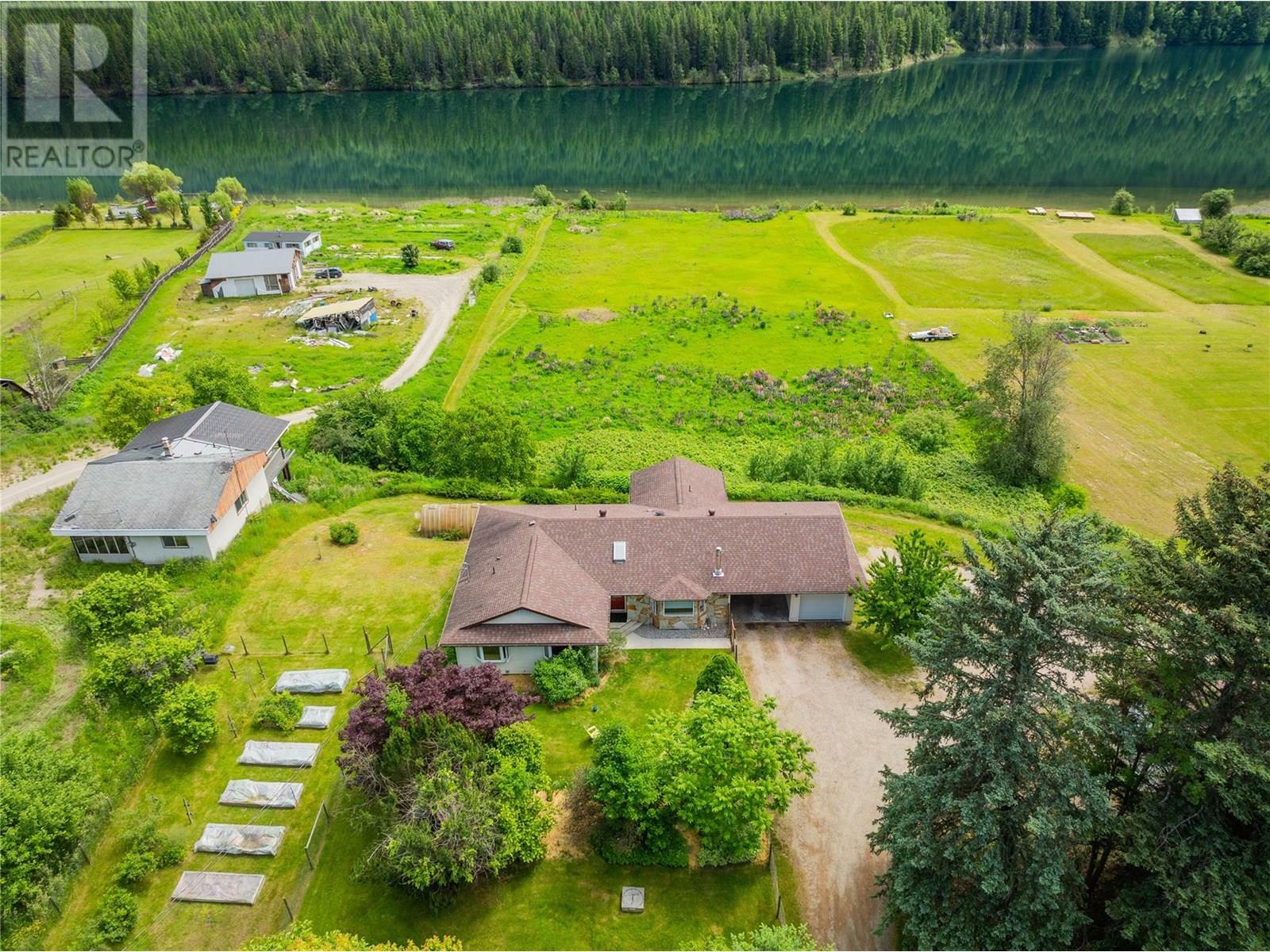 Property Photo: 1720 Thrums Road BC V1N 4N4