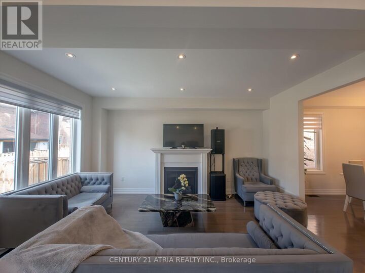 Property Photo:  6 Wildflower Way  ON M1E 0C3 