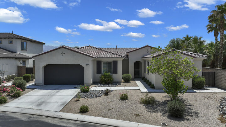 Property Photo:  40632 Firenze Court  CA 92203 