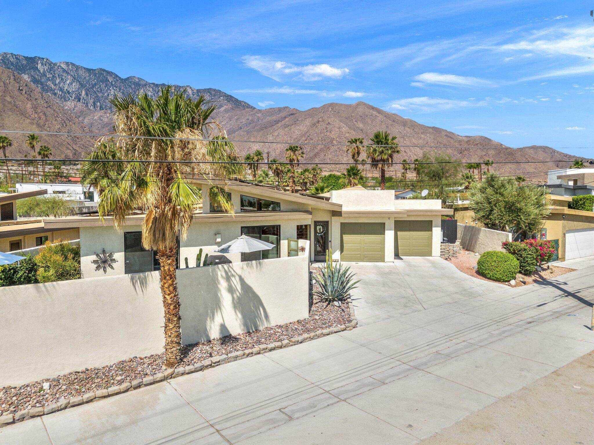 Property Photo:  2792 N Junipero Avenue 1  CA 92262 