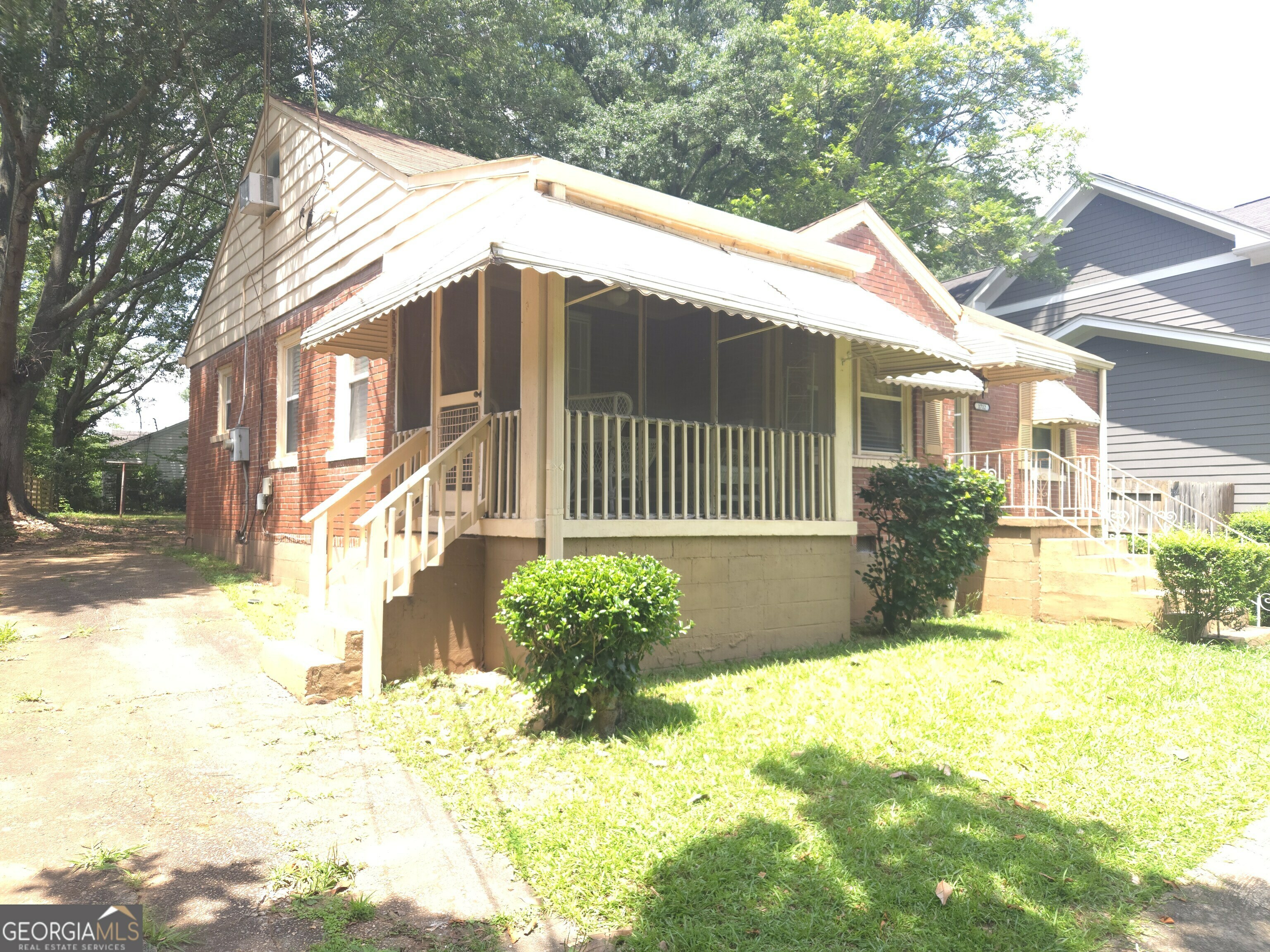 Property Photo: 1712 Clifton Way SE GA 30316