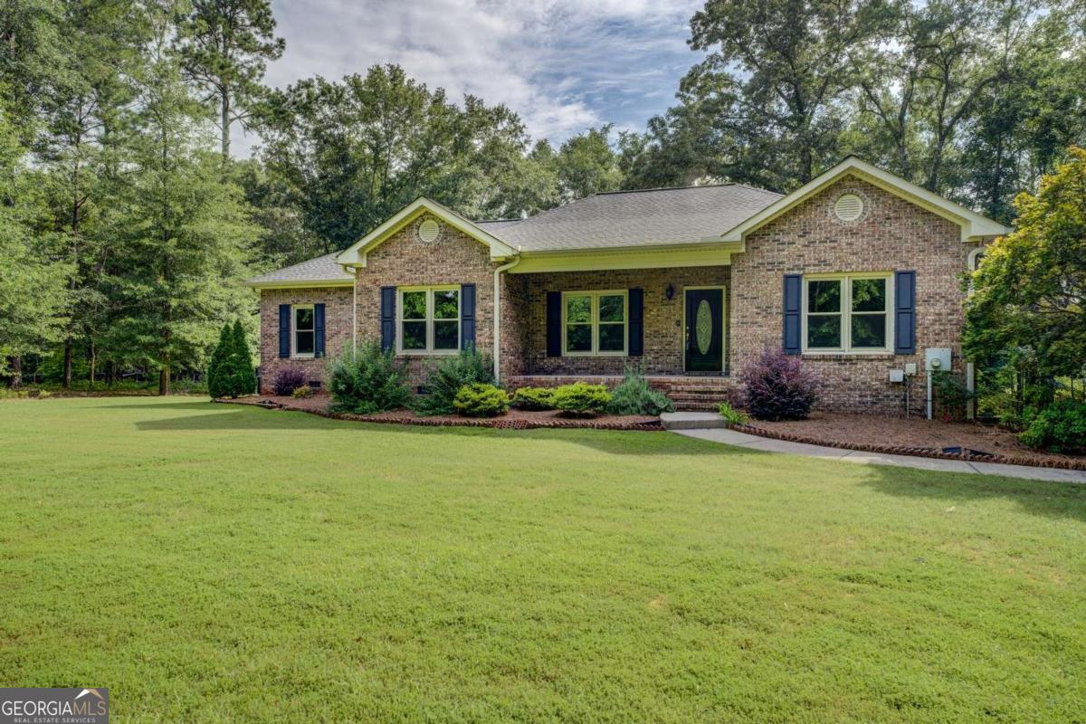 534 Harbour Shores Drive  Jackson GA 30233 photo