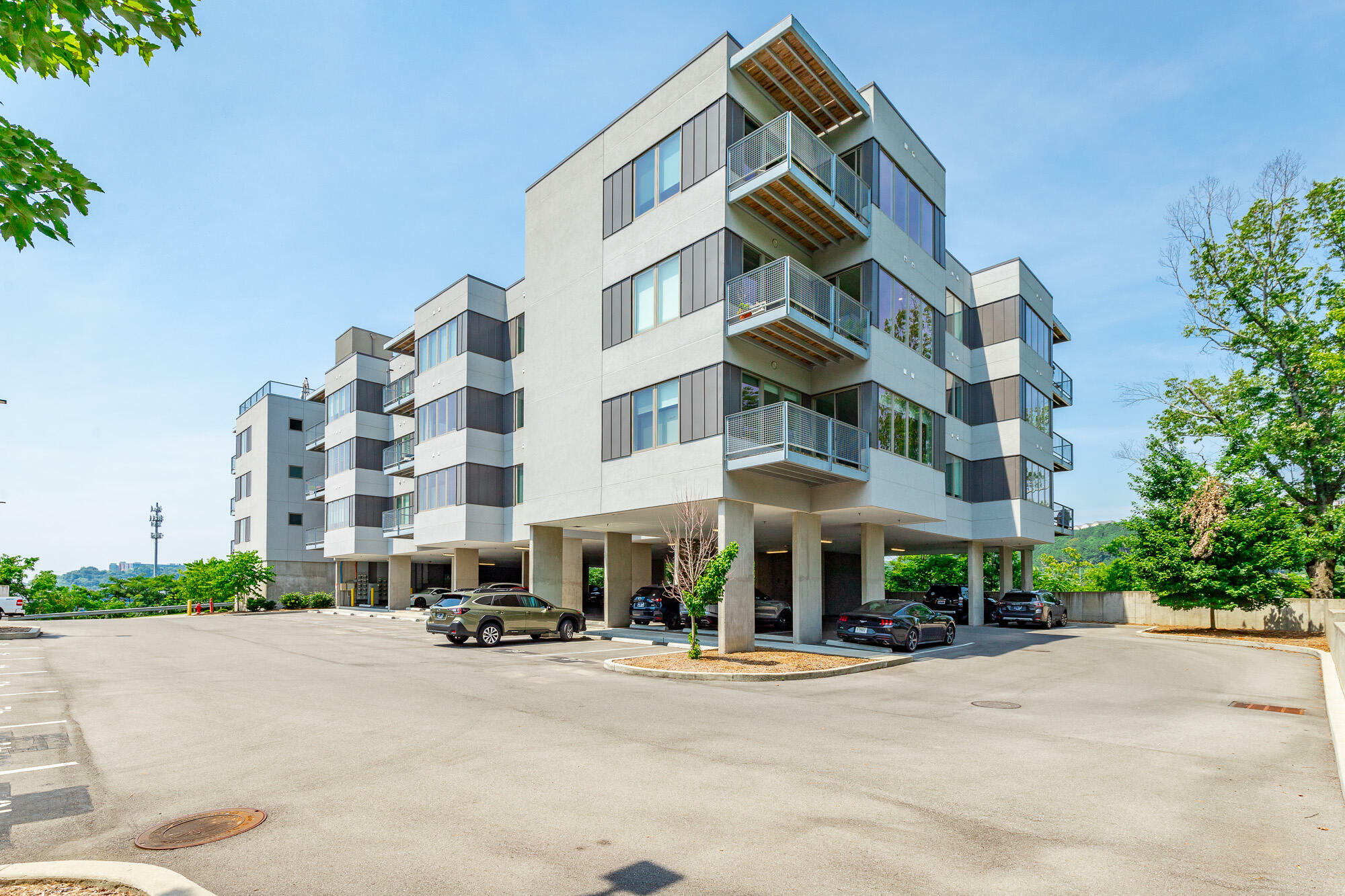 Property Photo:  411 Fairpoint Street  TN 37405 