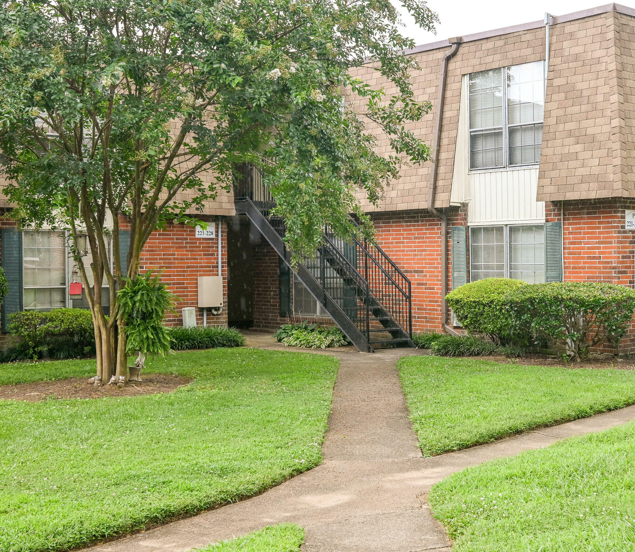 900 Mountain Creek Road  Chattanooga TN 37405 photo