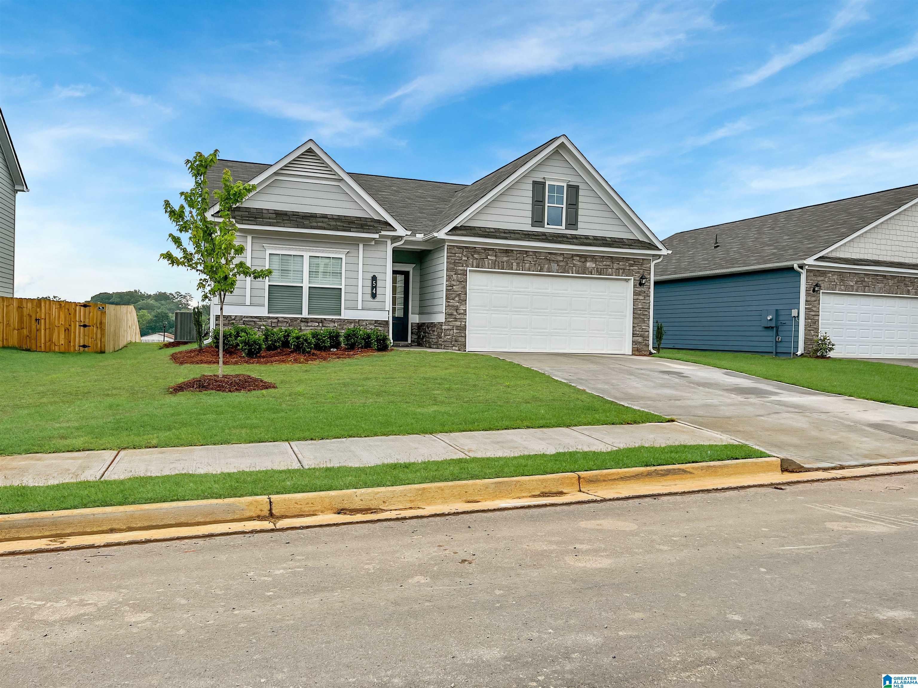 Property Photo:  5504 Headwinds Lane  AL 35022 