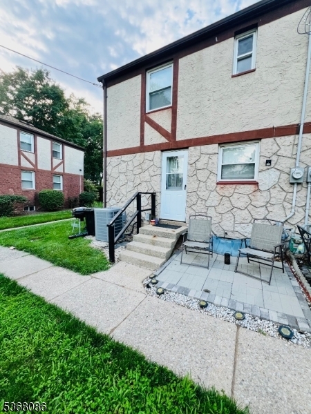 Property Photo:  185 High St  NJ 08840 