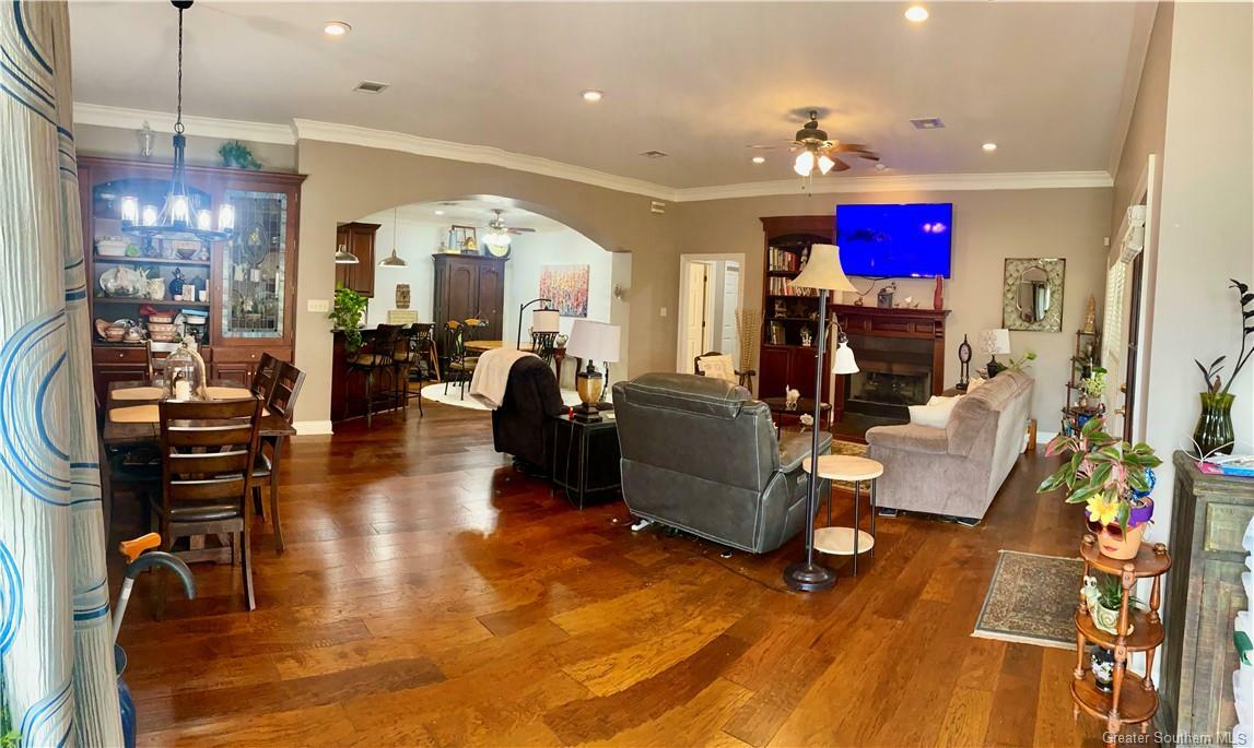 Property Photo: 2831 S Locke Point Drive LA 70605