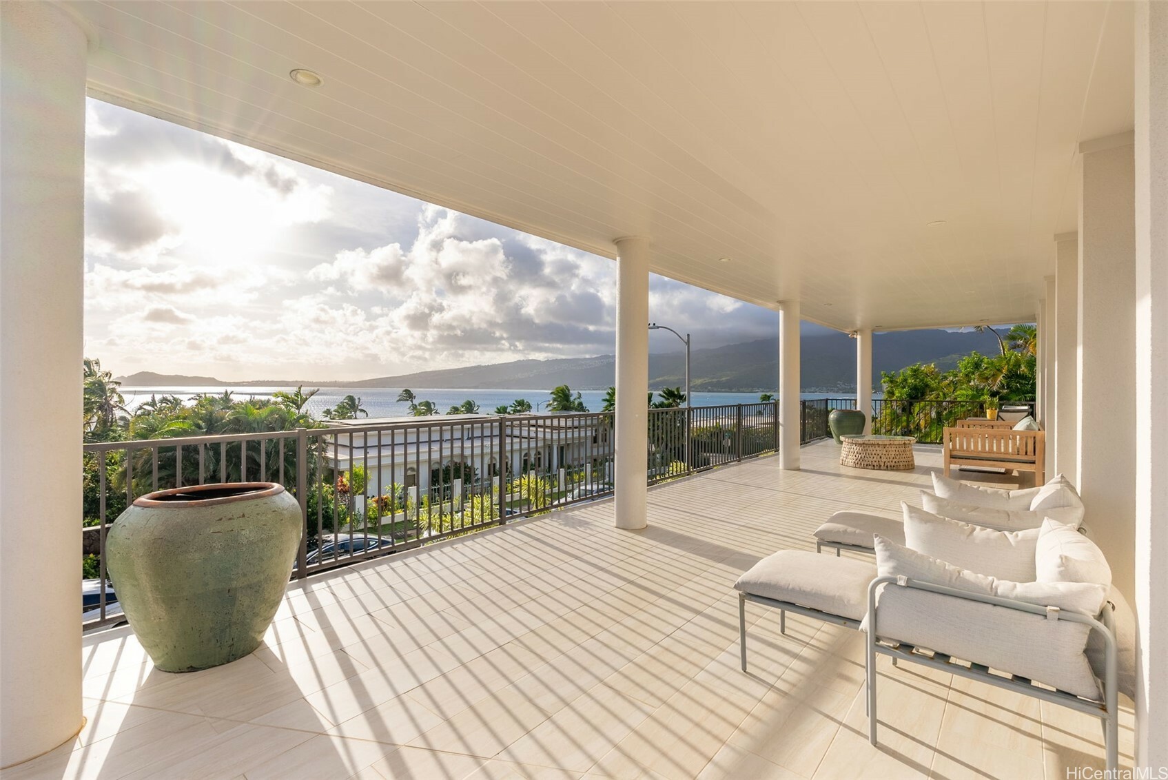 75 Poipu Drive  Honolulu HI 96825 photo
