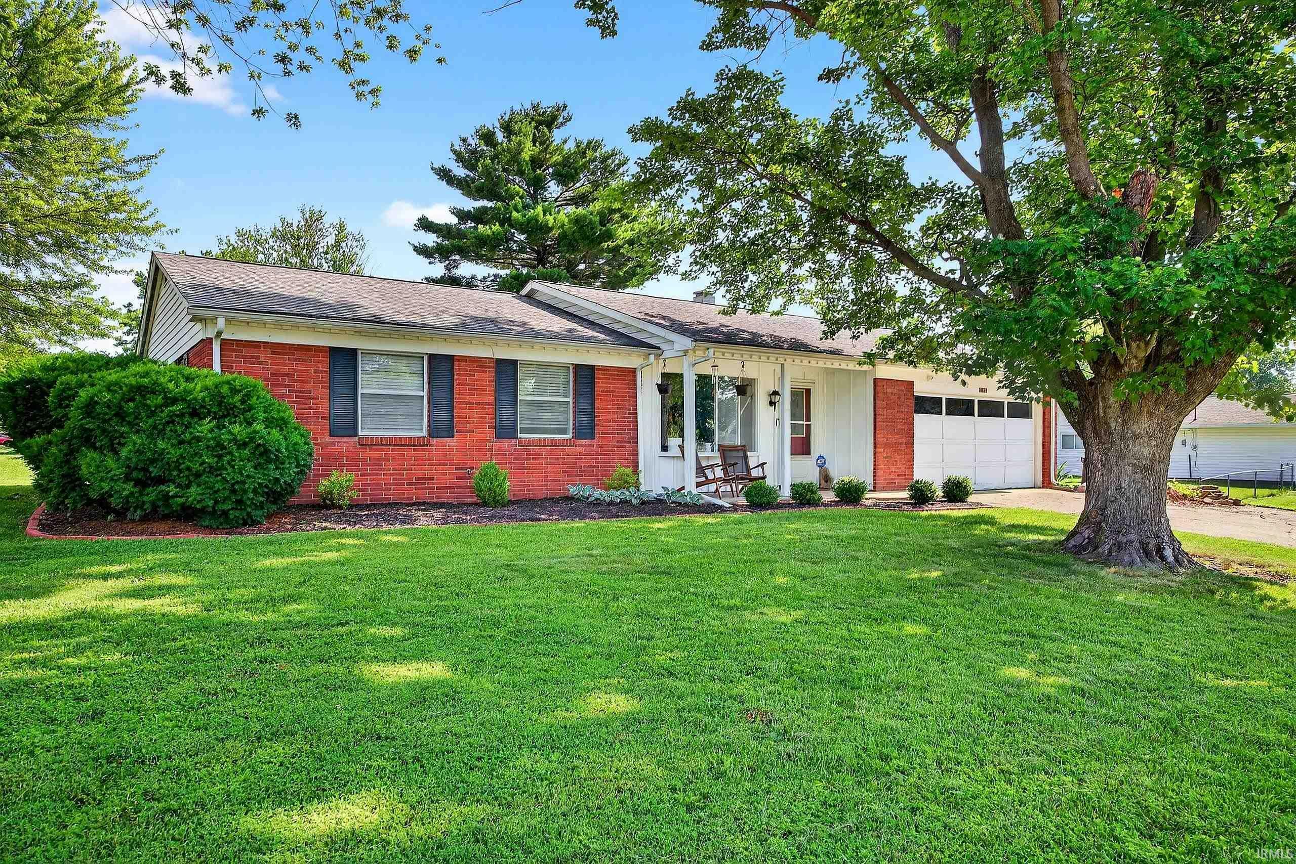 Property Photo: 4216 W Middle Court IN 47403
