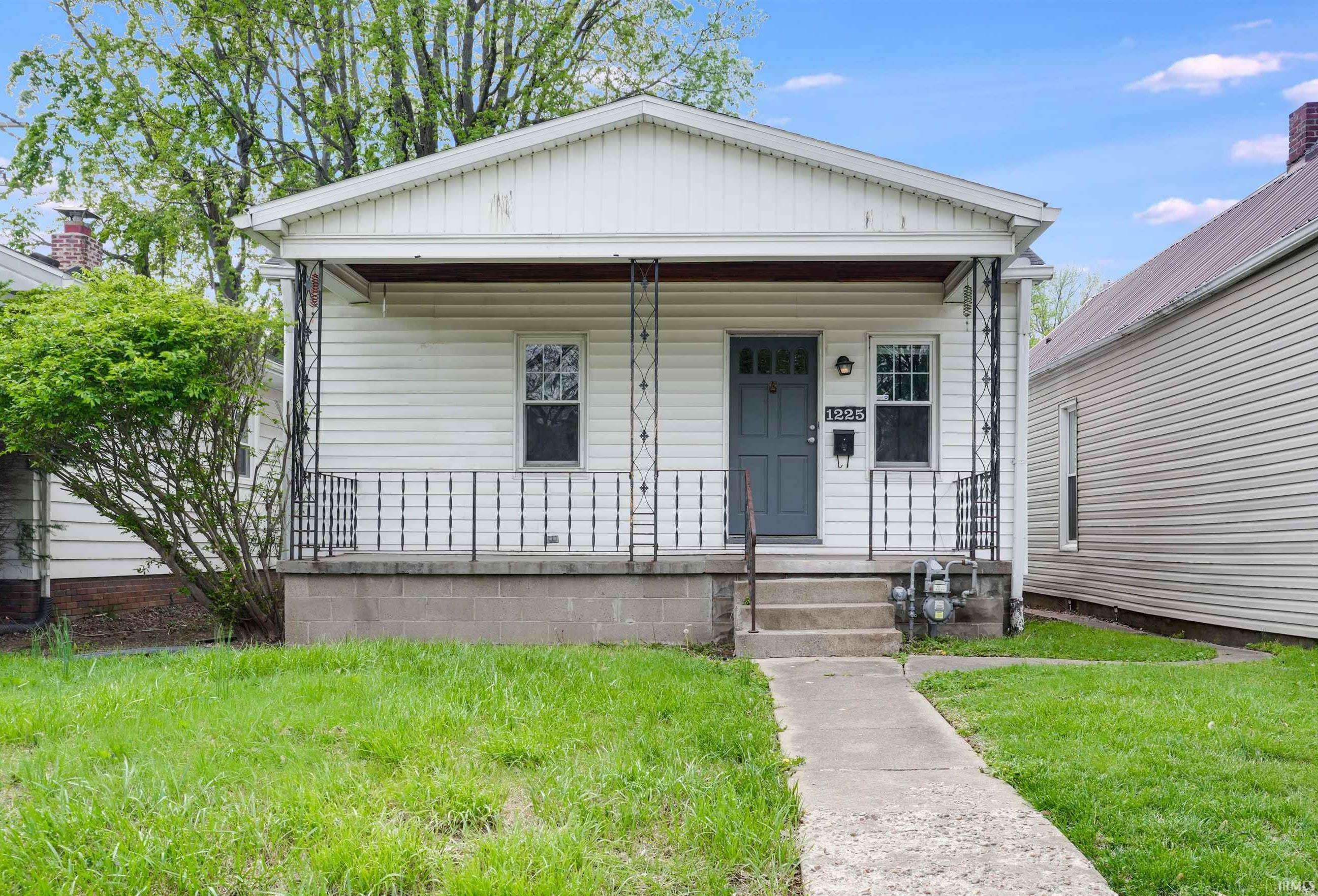 Property Photo: 1225 S Harlan Avenue IN 47714