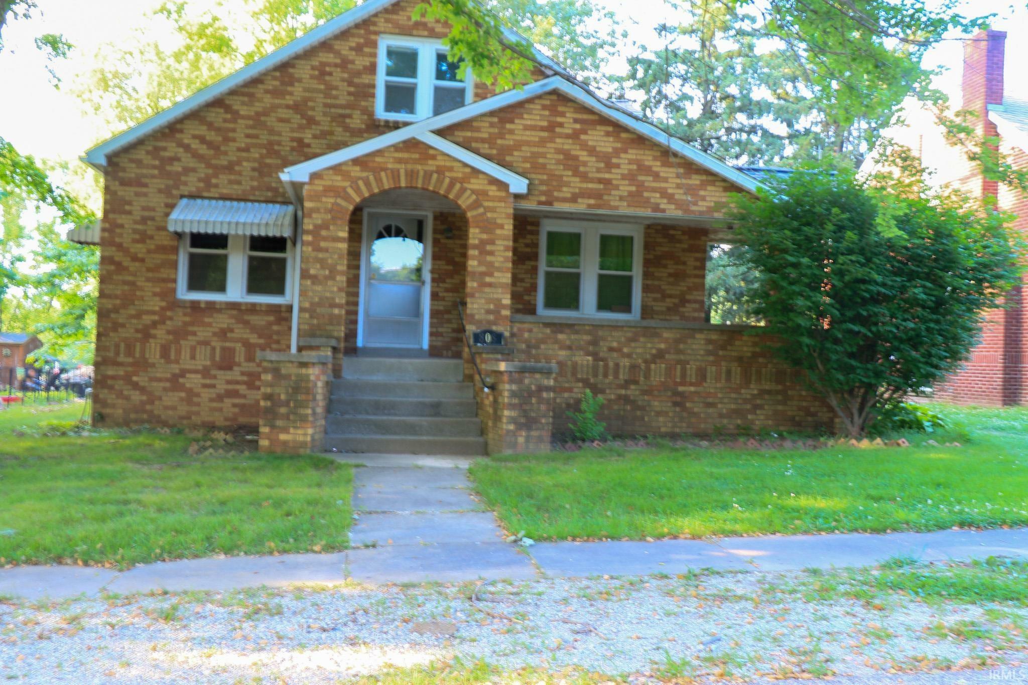 Property Photo: 808 W Linn Street IN 47541