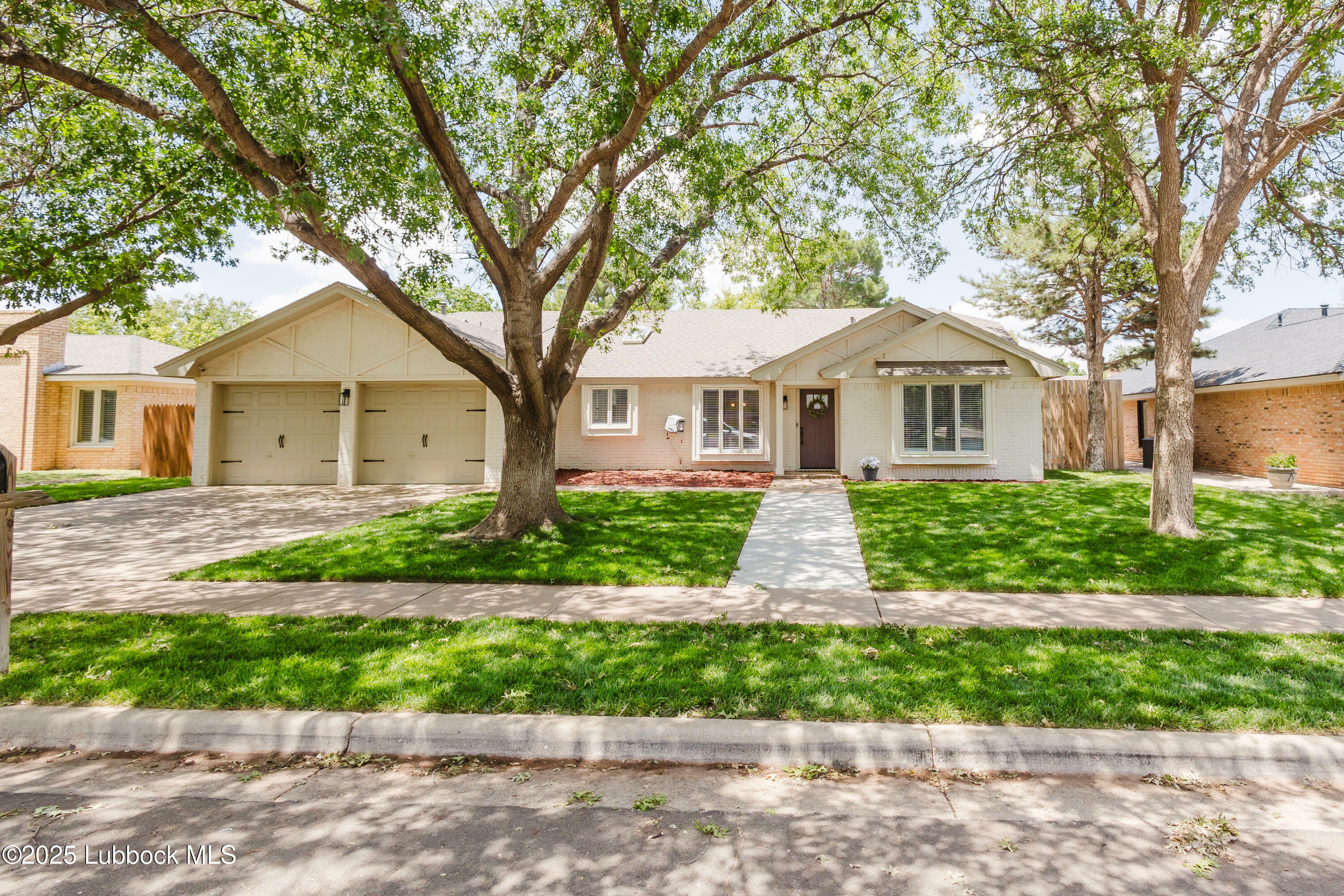 Property Photo: 5402 86th Street TX 79424
