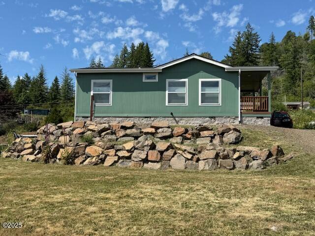 Property Photo: 279 N Fawn Drive OR 97368