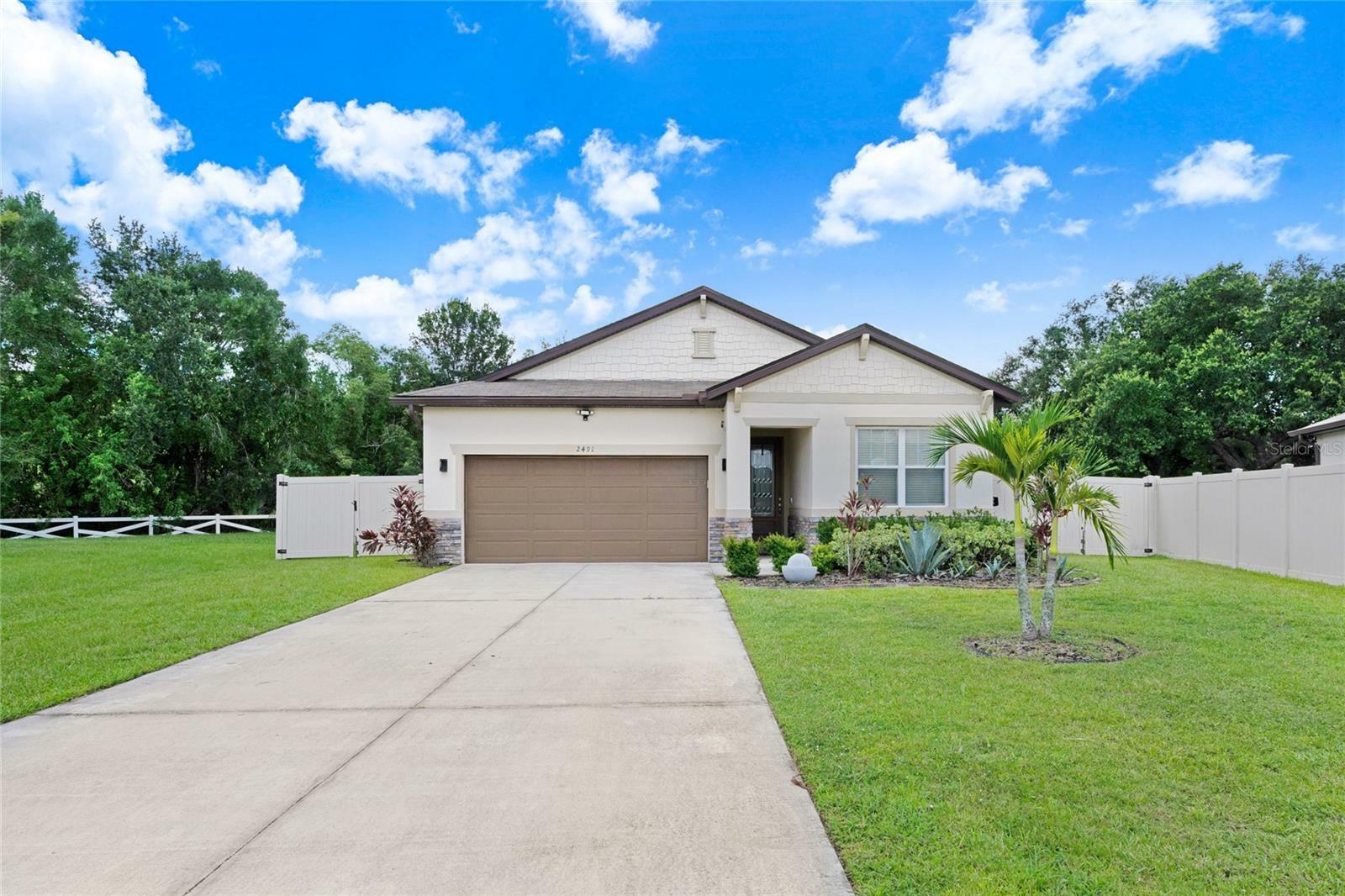 Property Photo:  2491 Wadeview Loop  FL 34769 