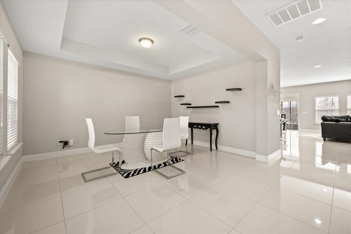 Property Photo:  813 Marsh Reed Drive  FL 34787 