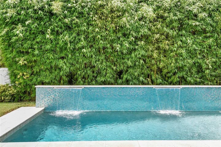 Property Photo: 617 Worthington Drive FL 32789