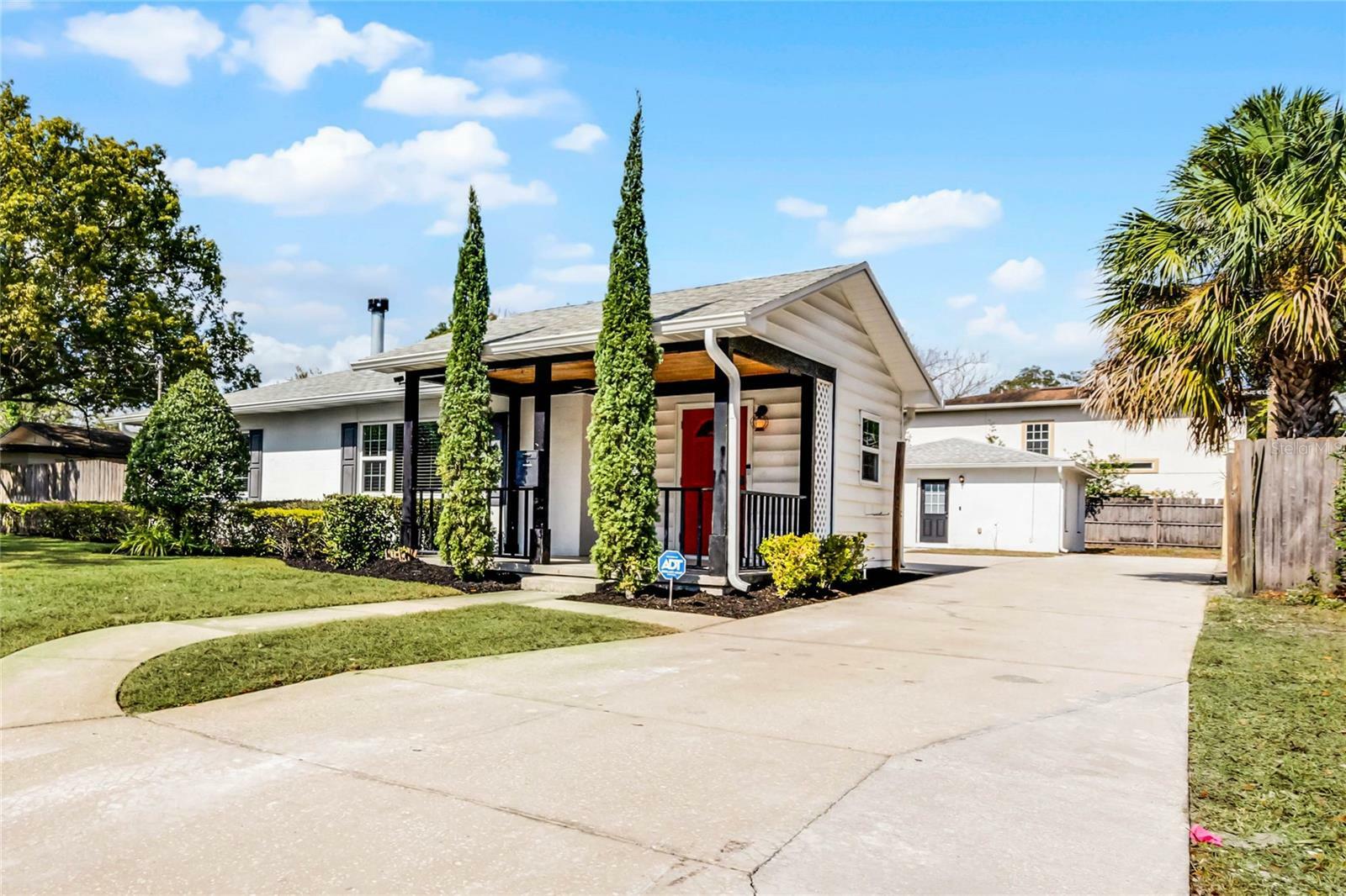 1911 Canton Street  Orlando FL 32803 photo