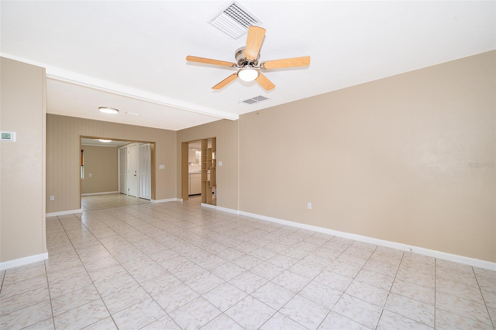 Property Photo: 2918 E Central Boulevard FL 32803