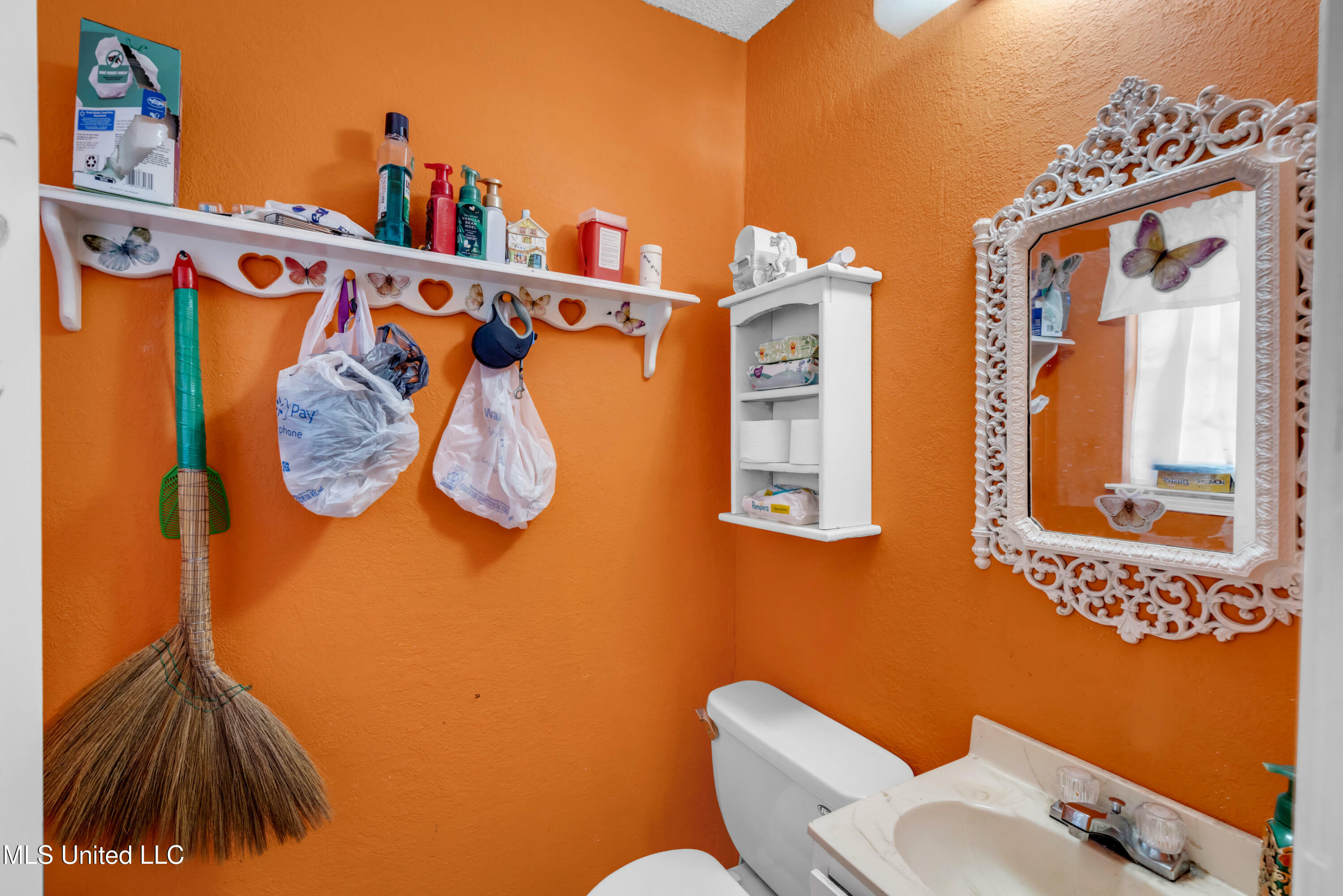 Property Photo: 2530 Old Bay Road MS 39531