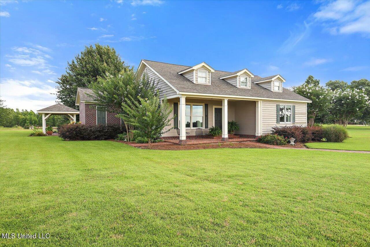 Property Photo: 499 Breakwater Drive MS 39039