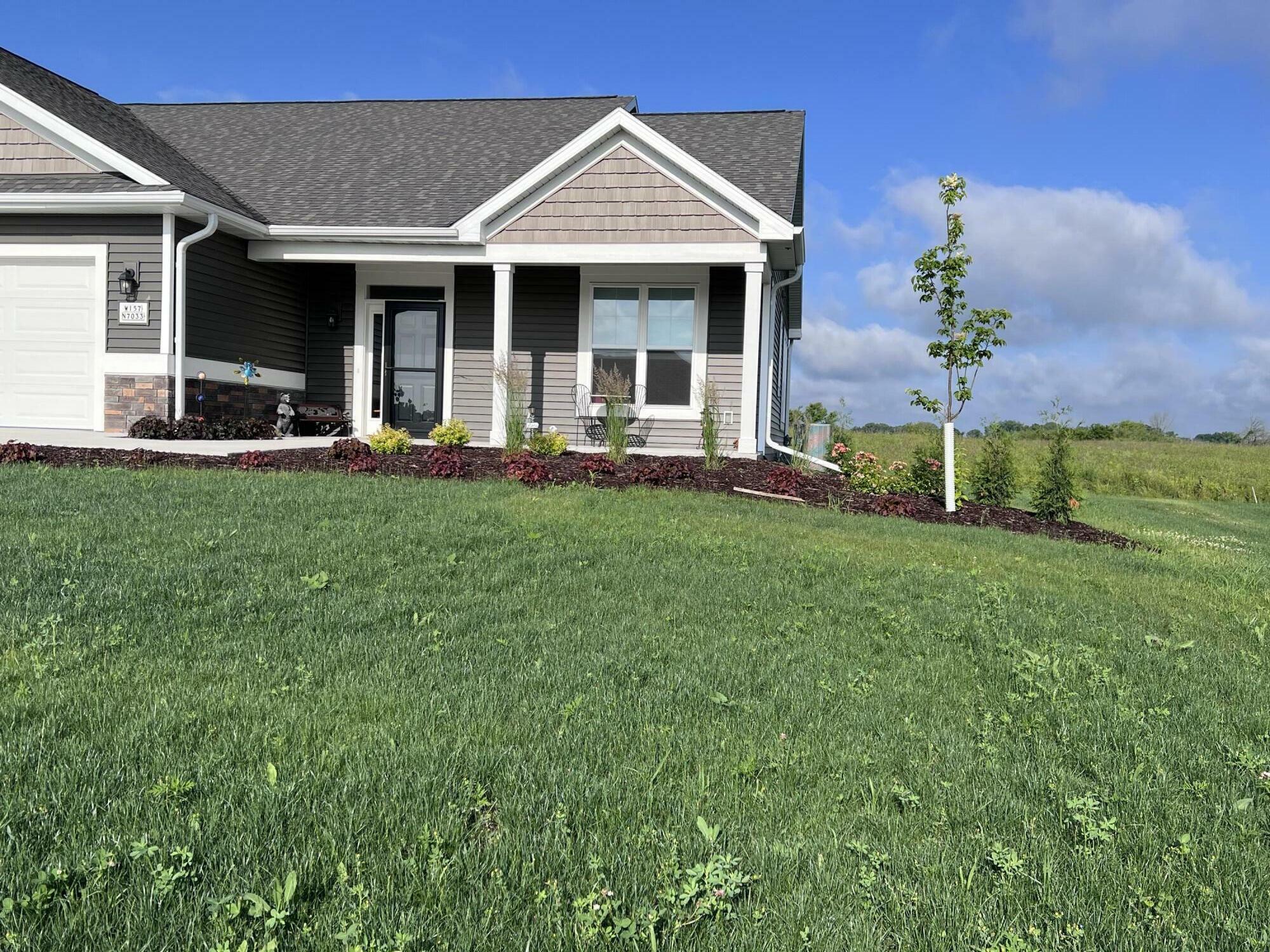 W157n7069 Mayflower Ct A  Menomonee Falls WI 53051 photo
