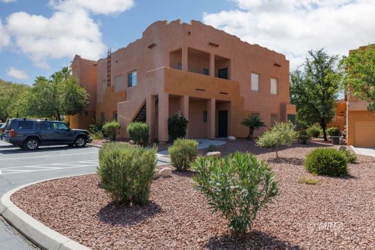 Property Photo:  726 Hardy Way E  NV 89027 