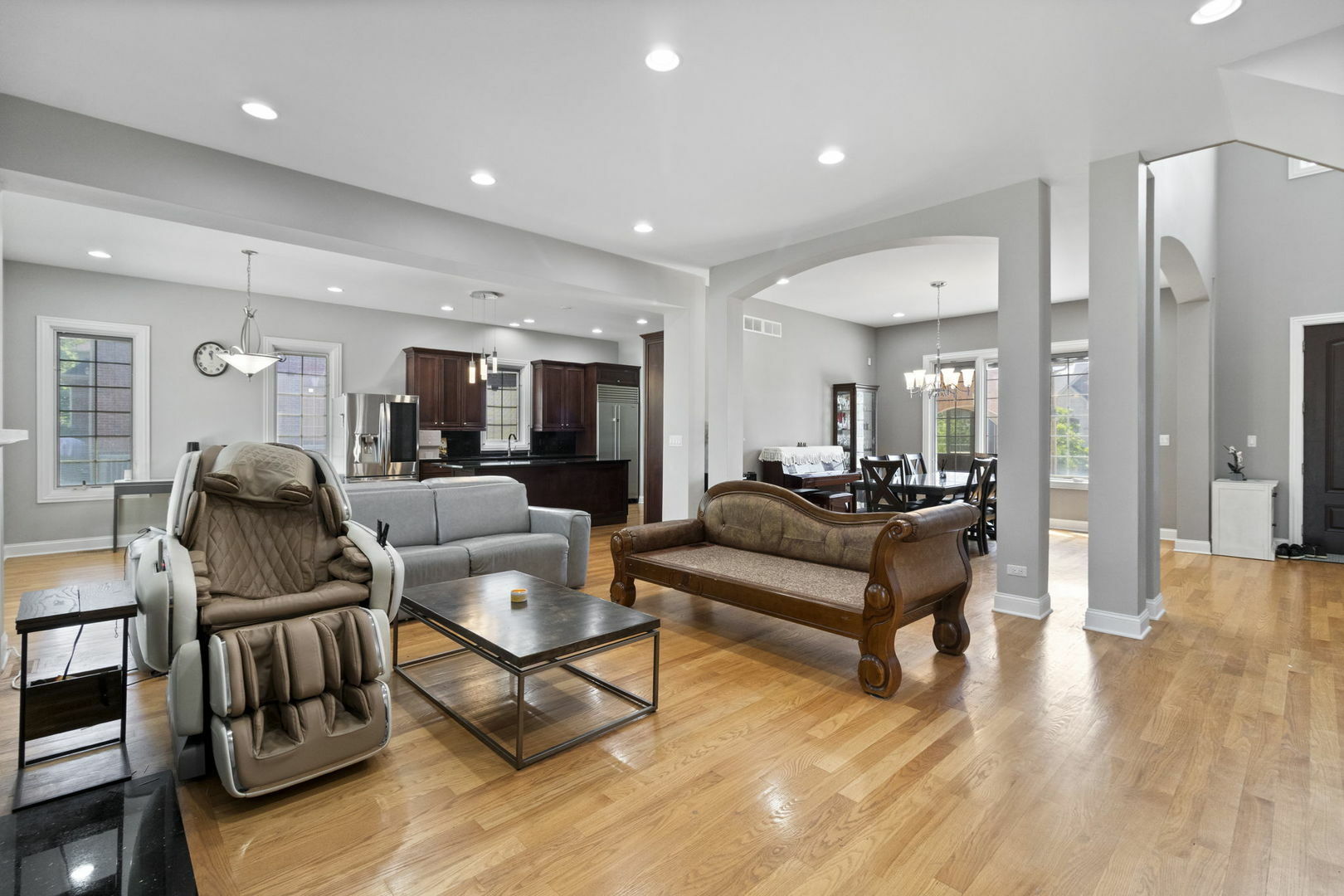 Property Photo: 4146 Cardinal Court IL 60062