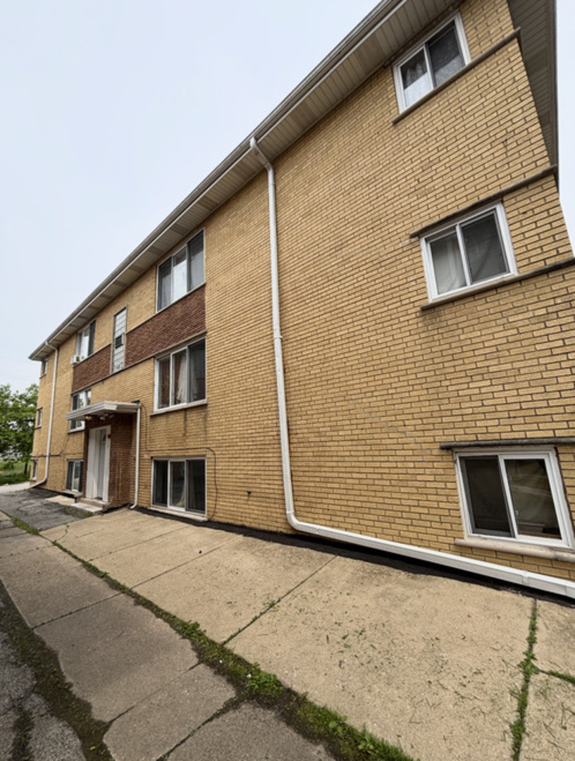 Property Photo: 12438 Fairview Avenue Be IL 60406