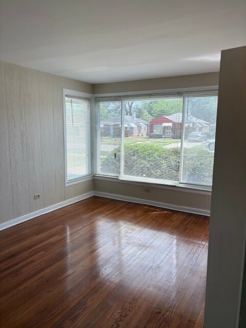 Property Photo:  12636 S Loomis Street  IL 60827 