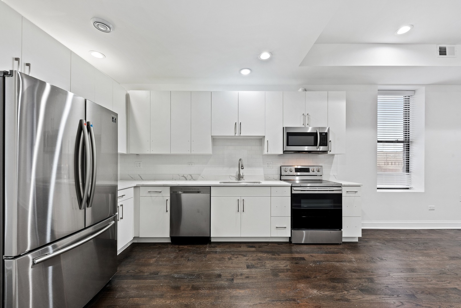 Property Photo: 3315 S Morgan Street 2 IL 60608