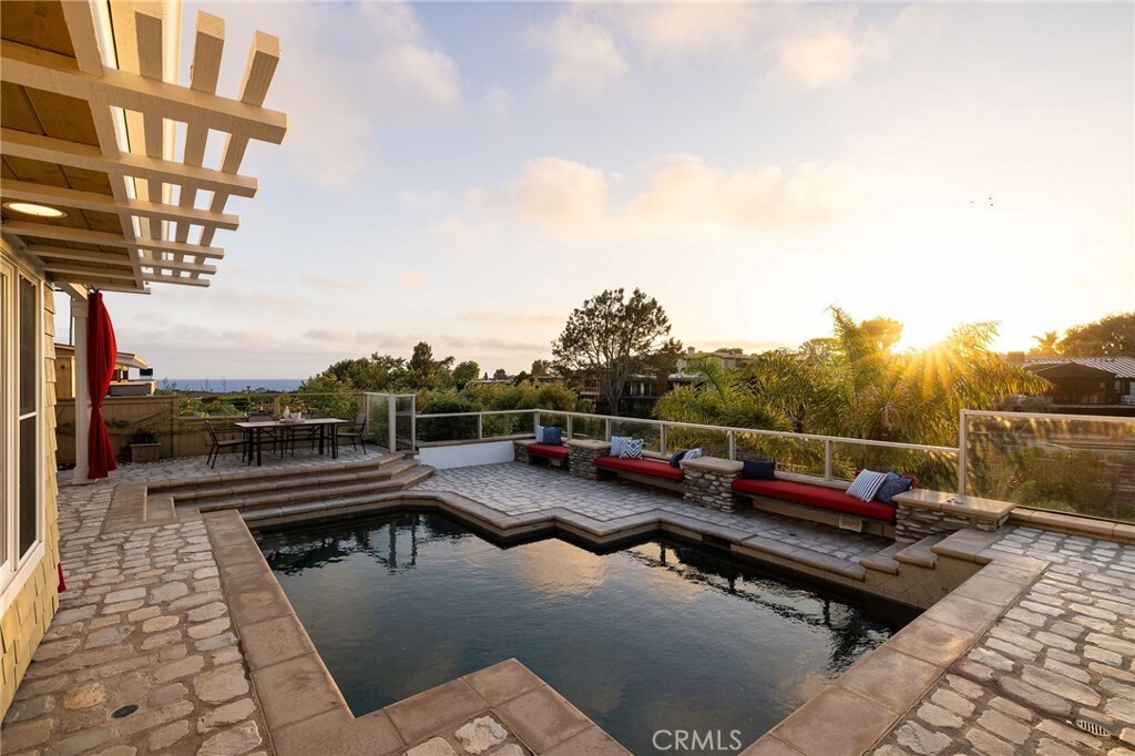 Property Photo: 633 Rockford Road CA 92625