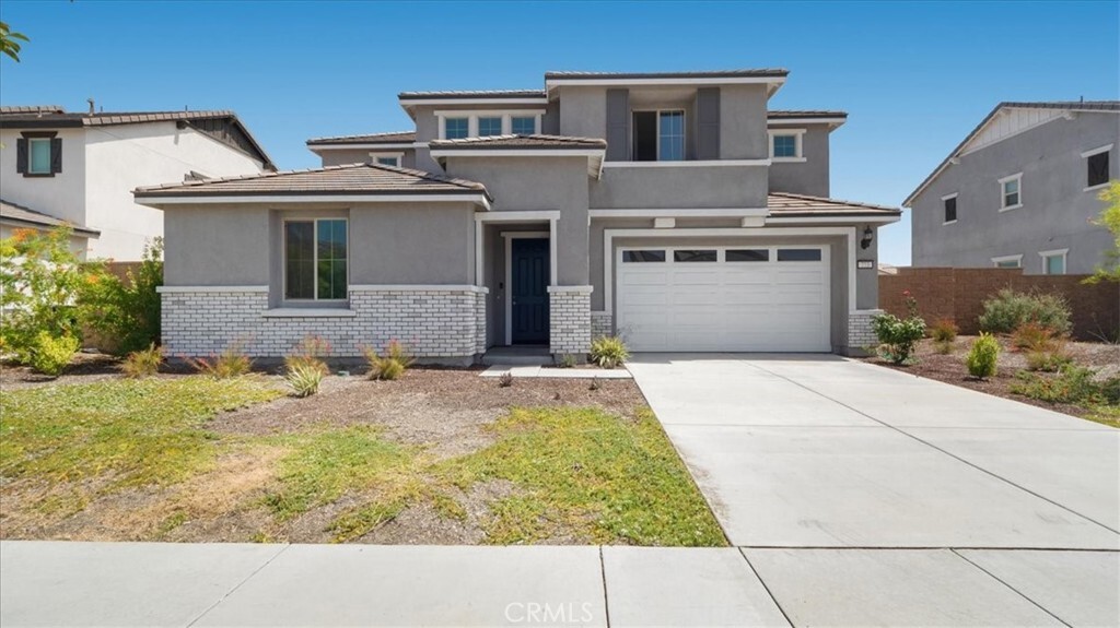 Property Photo: 773 Pinehurst Street CA 92571