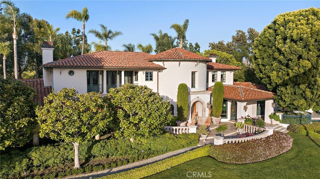 Property Photo: 1875 La Cuesta CA 92705