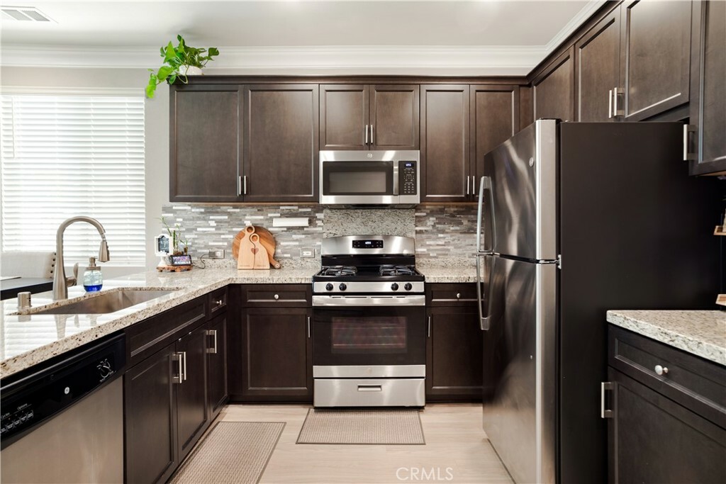 Property Photo: 24132 Dolcetto Avenue 1003 CA 92562
