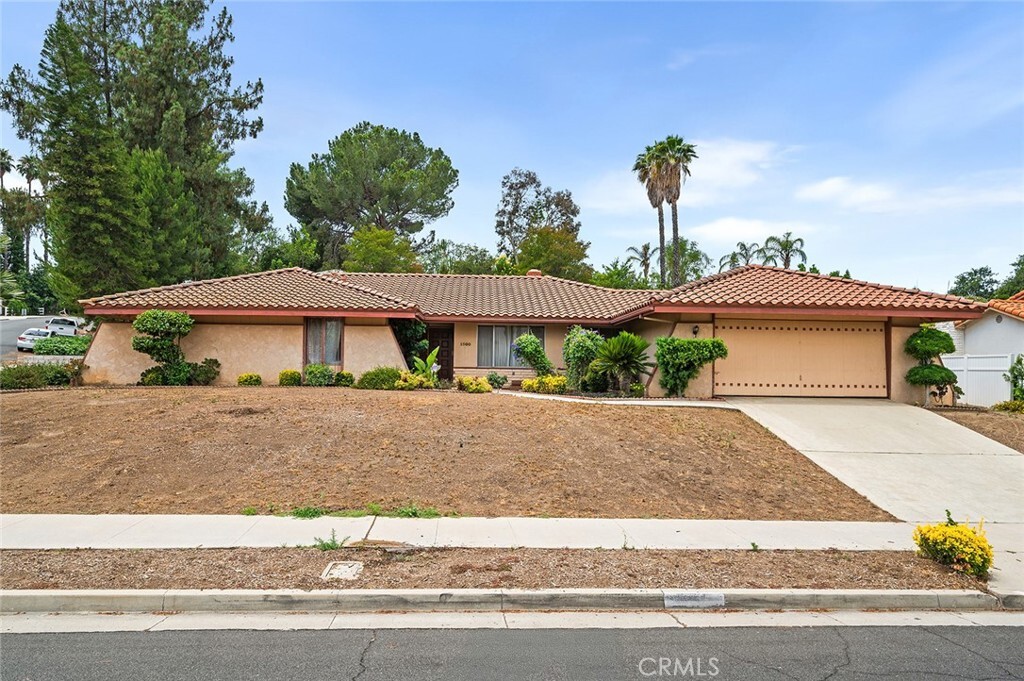 1500 Country Club Drive  Riverside CA 92506 photo