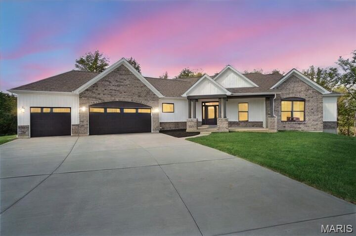 5 Schaper Farms Court  Foristell MO 63348 photo