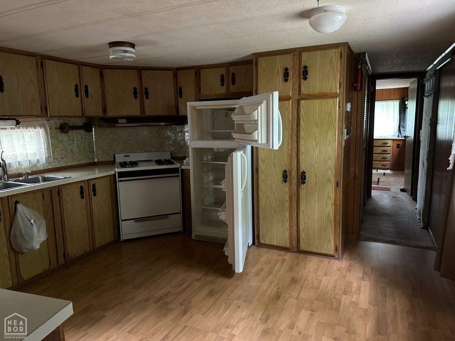 Property Photo: 105 Hickory Street AR 72619